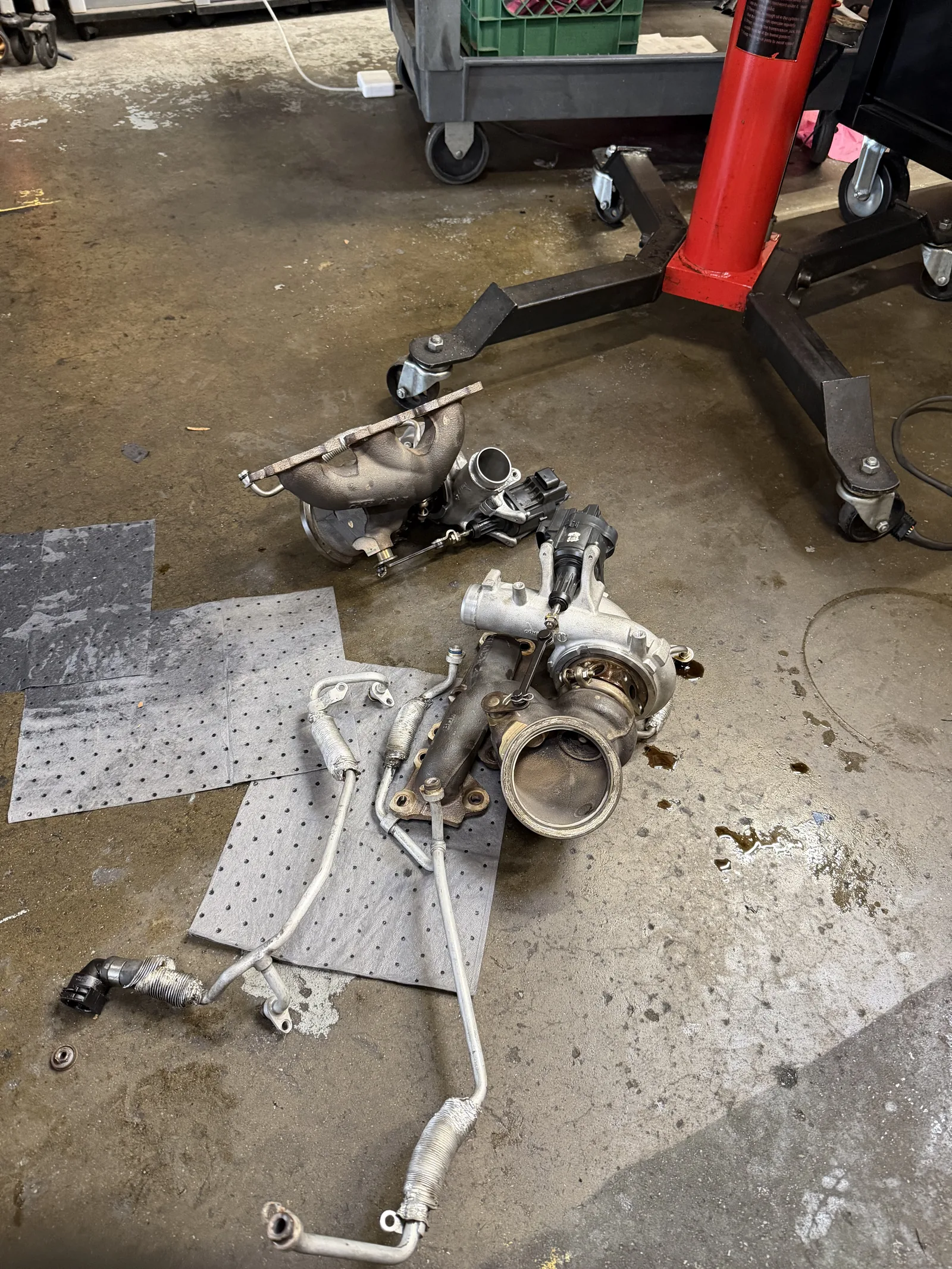 Old stock/factory turbochargers removed from the car.